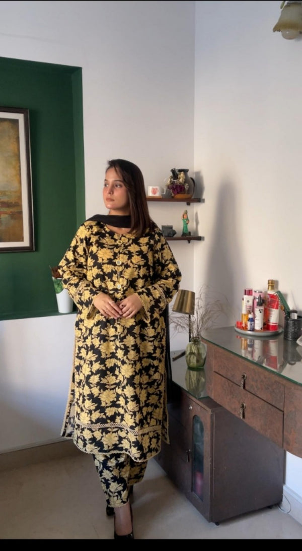 Kundan -Slub Khaddr 2-Piece Suit